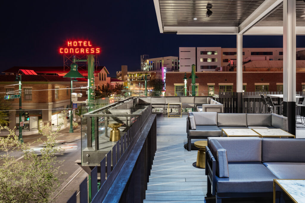 Playground Bar & Lounge